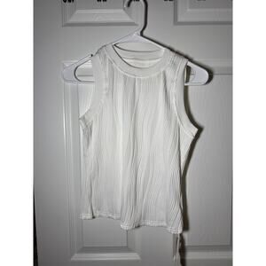 Commense Wavy Tank Top NEW WITH TAGS Size Medium